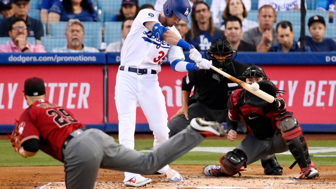 Dodgers beat D-backs 5-4 for 5th straight home walk-off win